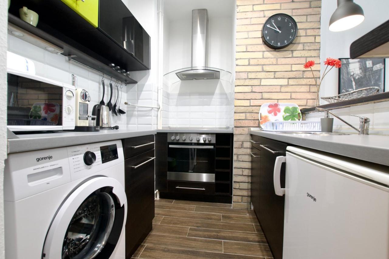 Standard Apartment By Hi5 - Center Of City Center 부다페스트 외부 사진